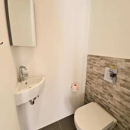 Nature Getaway In Cottage, Hiking, Pool, Climbing *